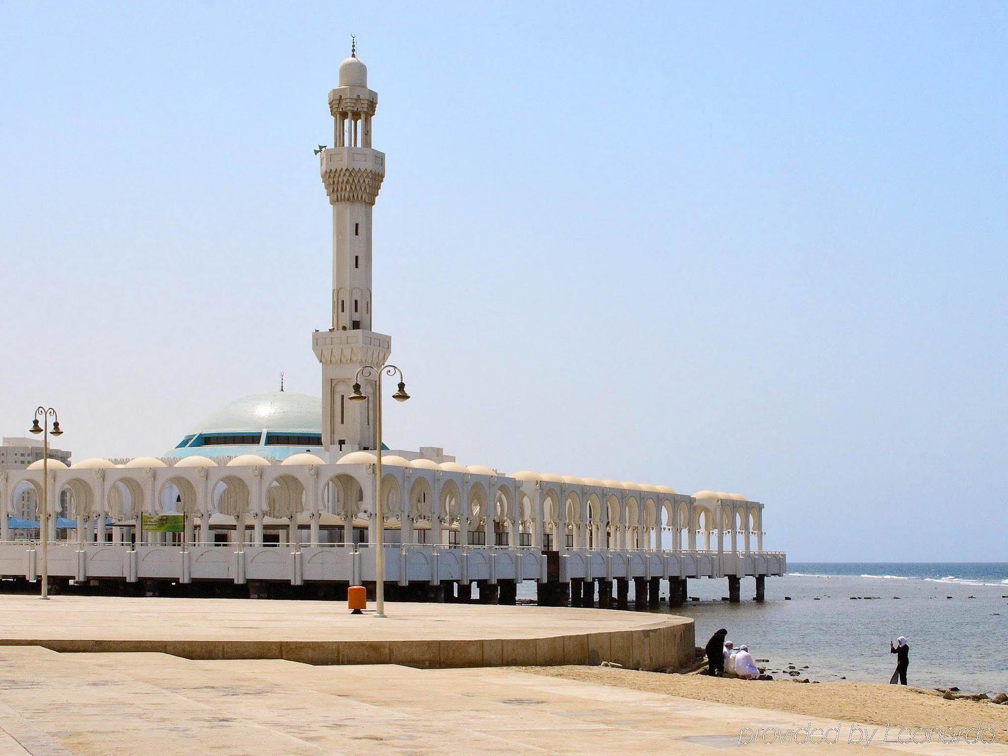 The Venue Jeddah Corniche Hotel Exterior photo Al-Rahmah Mosque